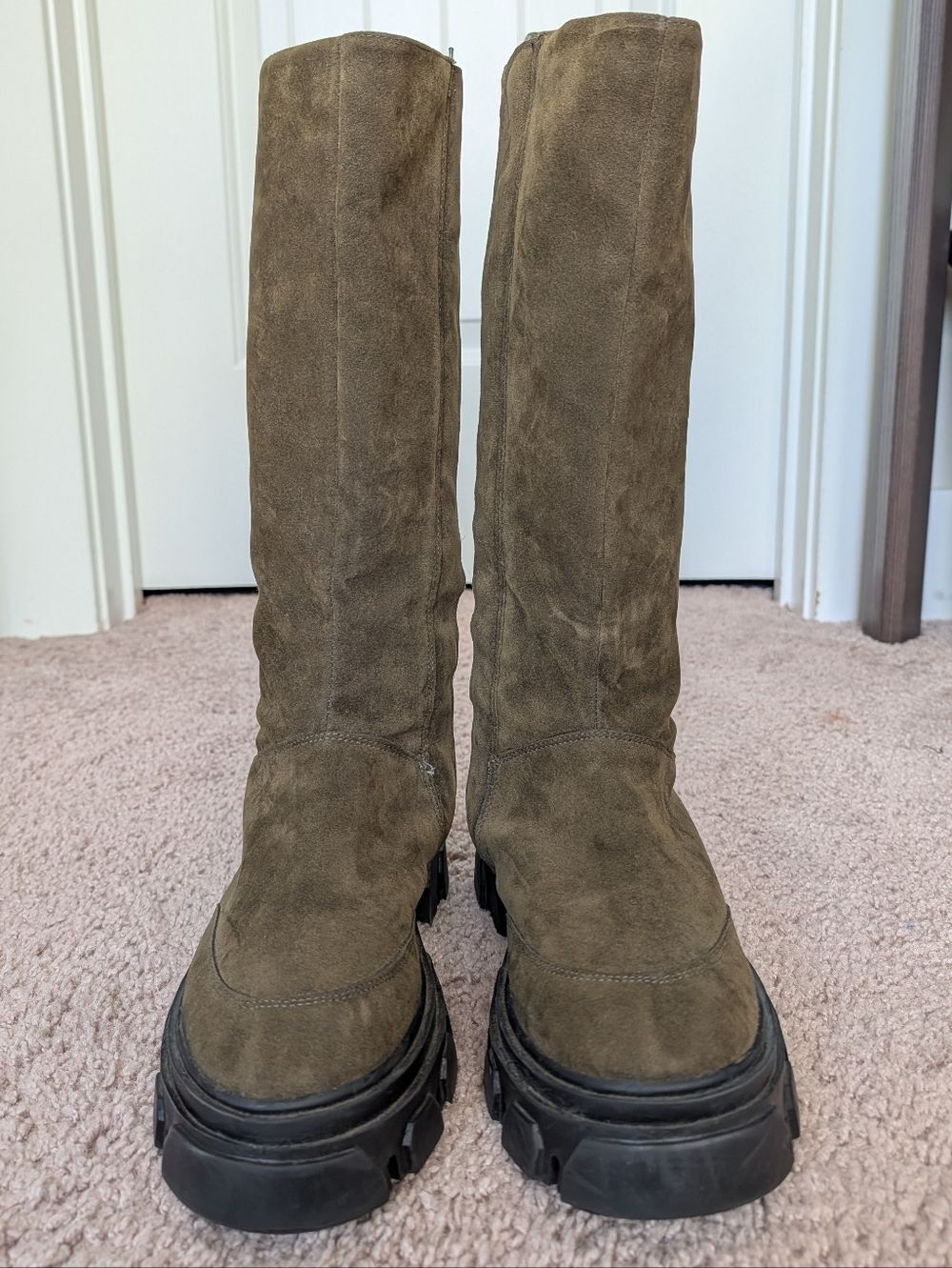 Farm Rio Womens Army Green Suede Embroidered Calf High Lug Sole Boots Size 9.5 - Picture 4 of 12